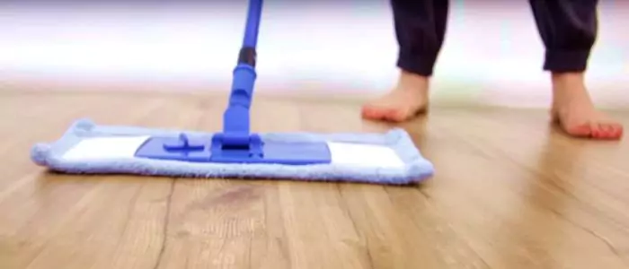 Vacuum Your Laminate Floor 